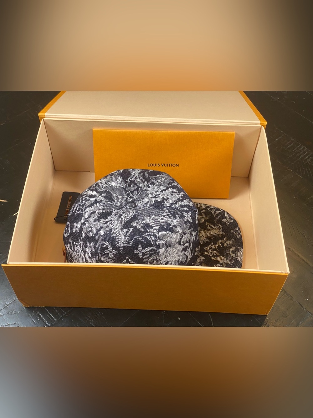 Louis Vuitton Black & White Monogram Floral Five-Panel Cap - Picture 10 of 10